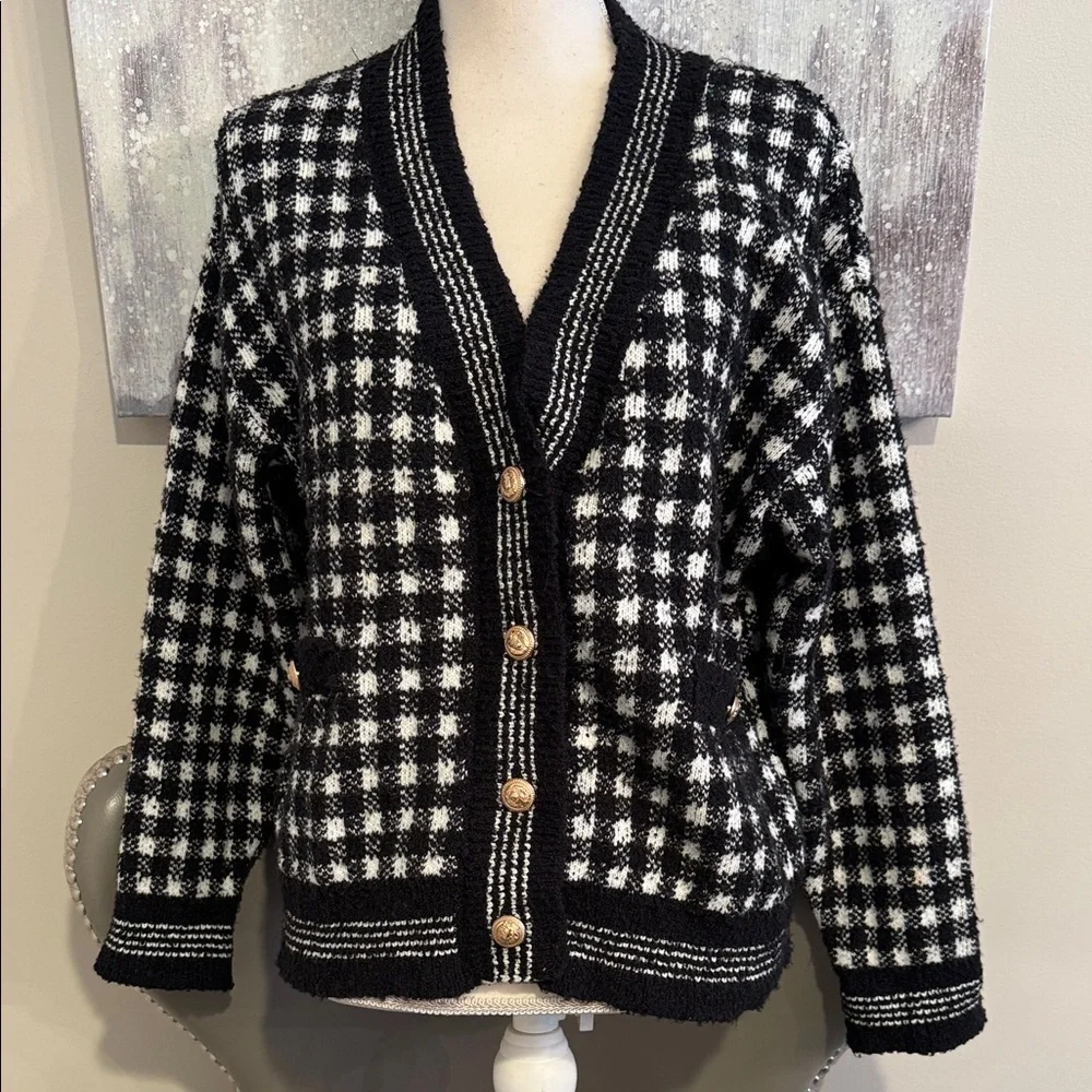 Black and White Checkered Women's Sweater by Aqua Size Large